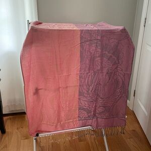 Pink/purple pashmina
